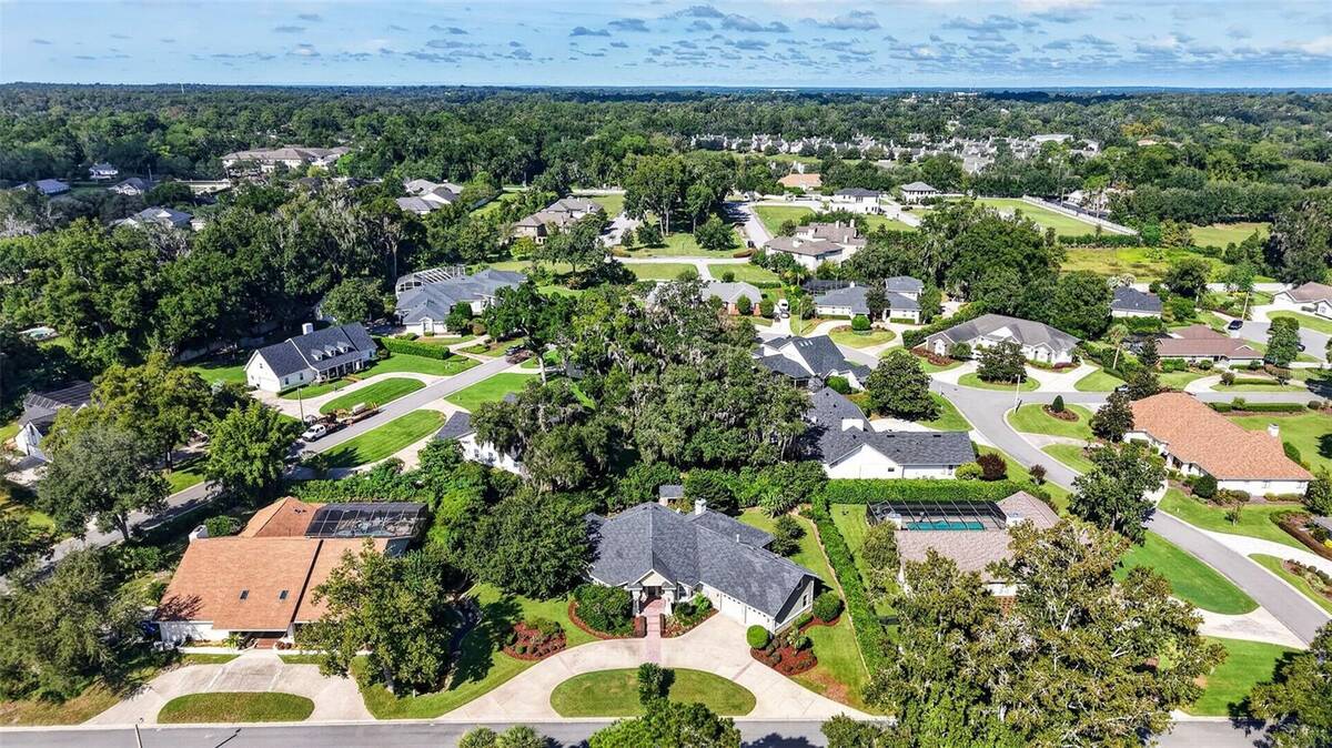 2220 Se Mill Creek Circle, Ocala, FL 34471