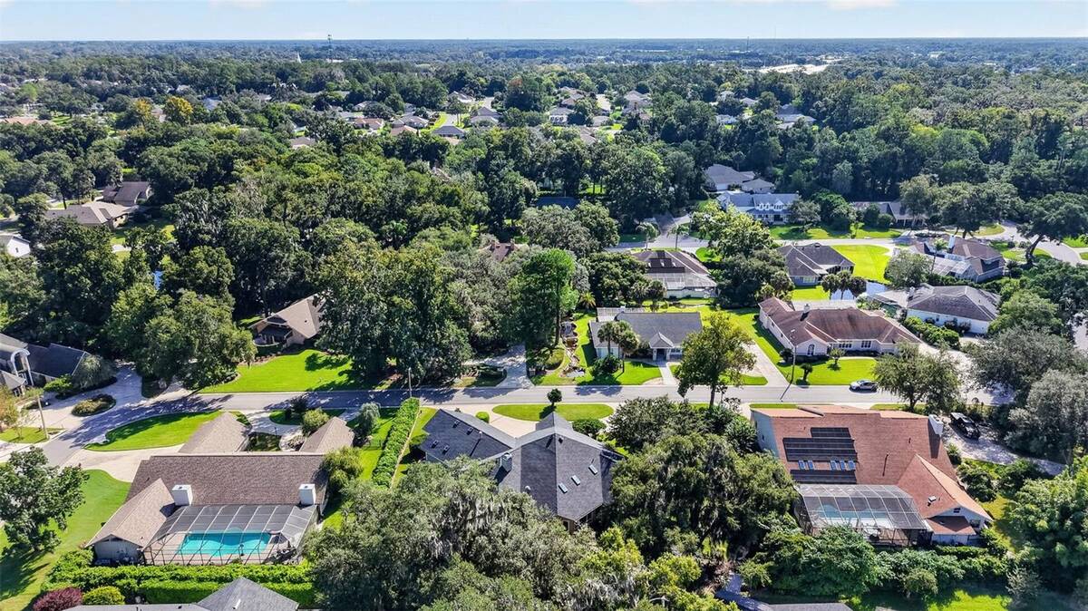 2220 Se Mill Creek Circle, Ocala, FL 34471