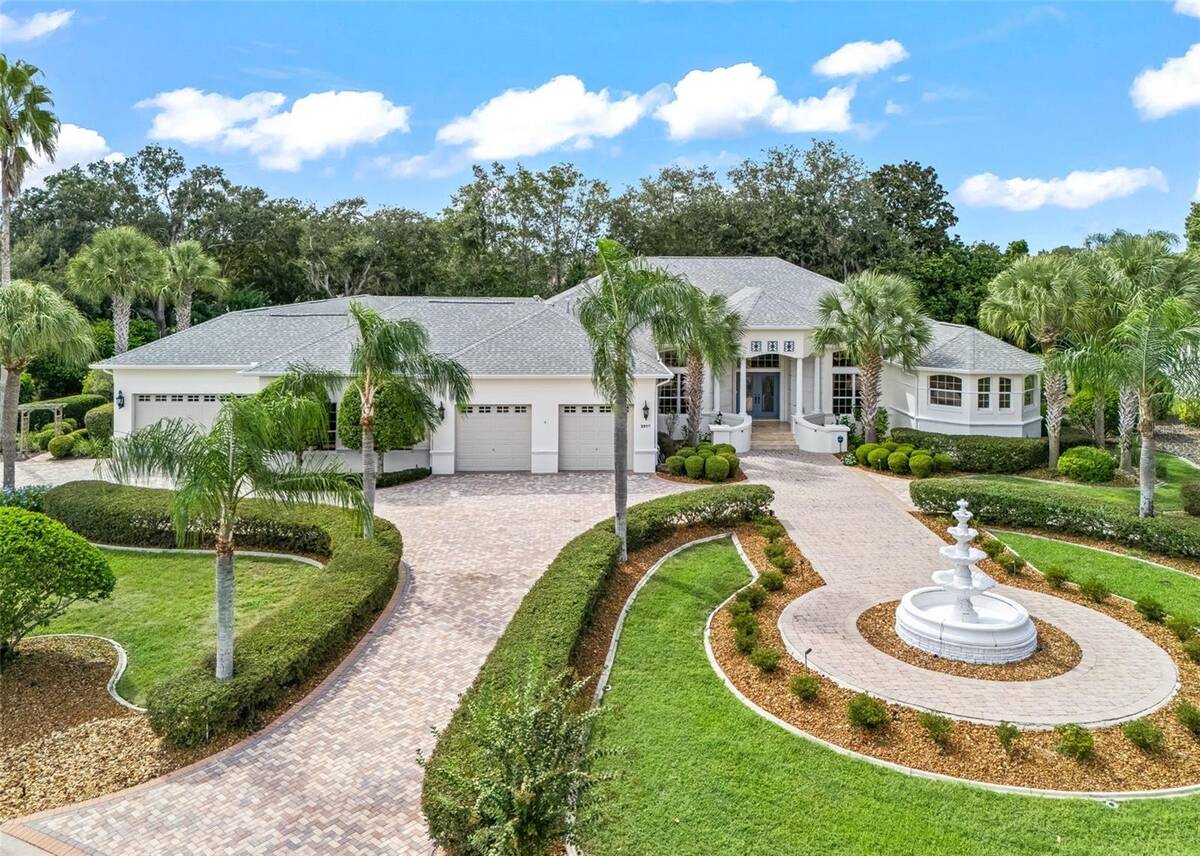 2917 Larranaga Drive, The Villages, FL 32162