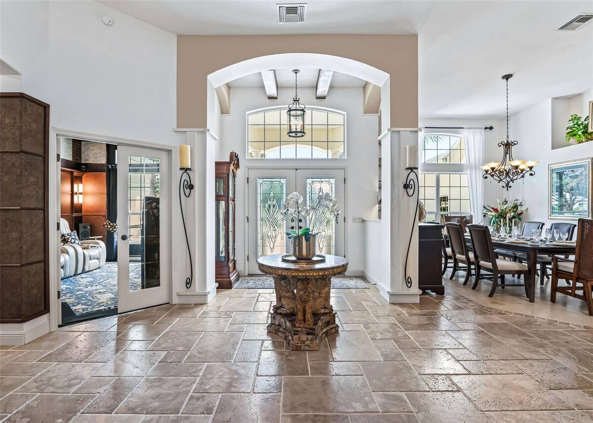 2917 Larranaga Drive, The Villages, FL 32162