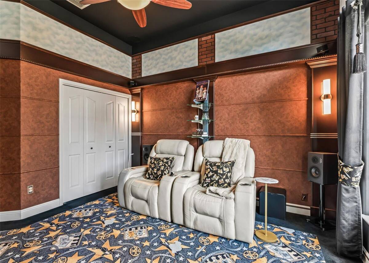2917 Larranaga Drive, The Villages, FL 32162