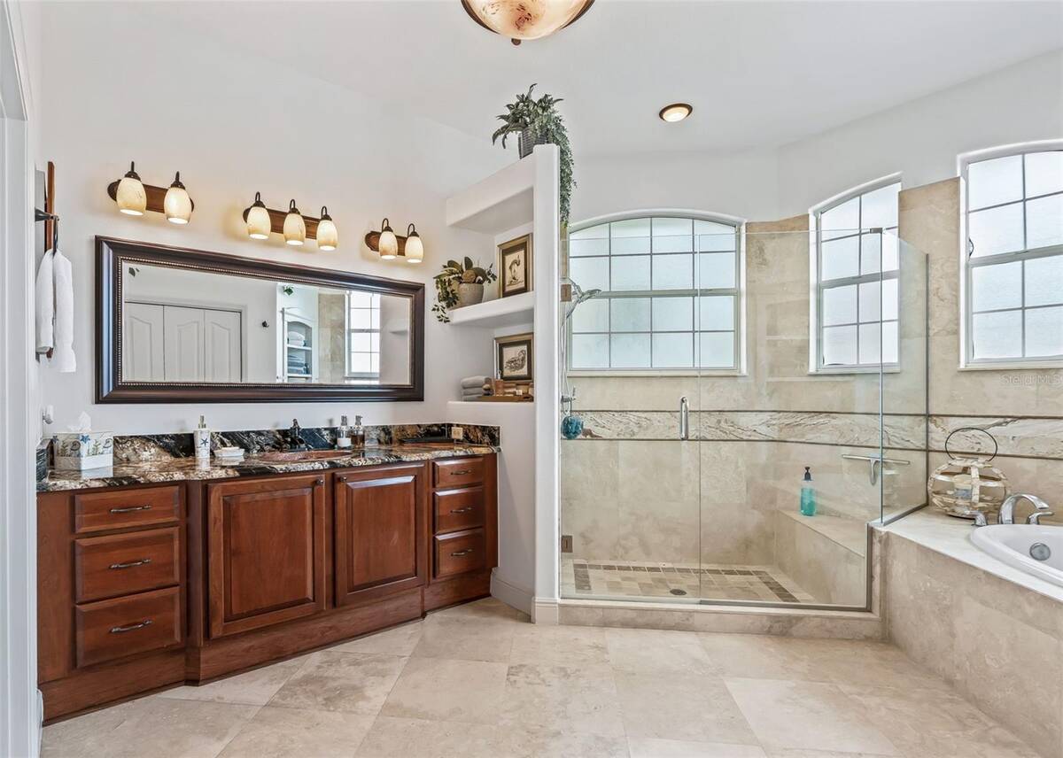 2917 Larranaga Drive, The Villages, FL 32162