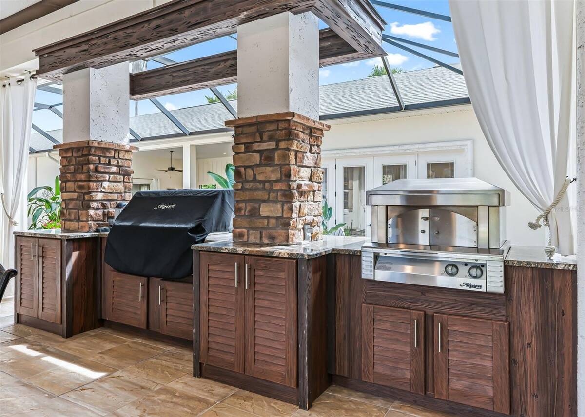 2917 Larranaga Drive, The Villages, FL 32162