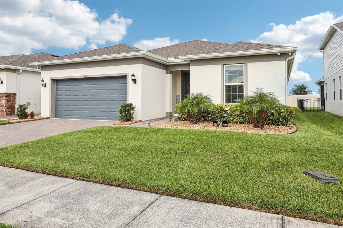 2015 Spring Shower Circle, Kissimmee, FL 34744