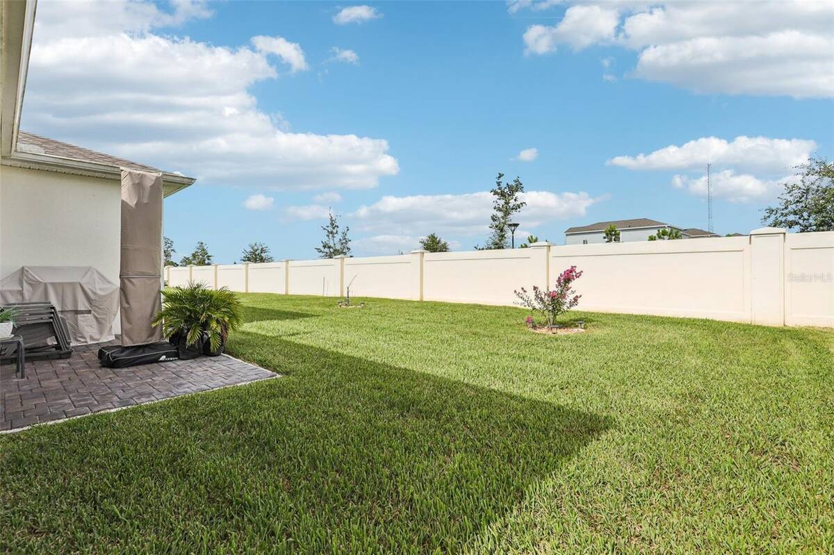 2015 Spring Shower Circle, Kissimmee, FL 34744