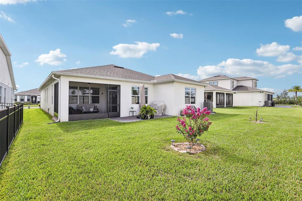 2015 Spring Shower Circle, Kissimmee, FL 34744