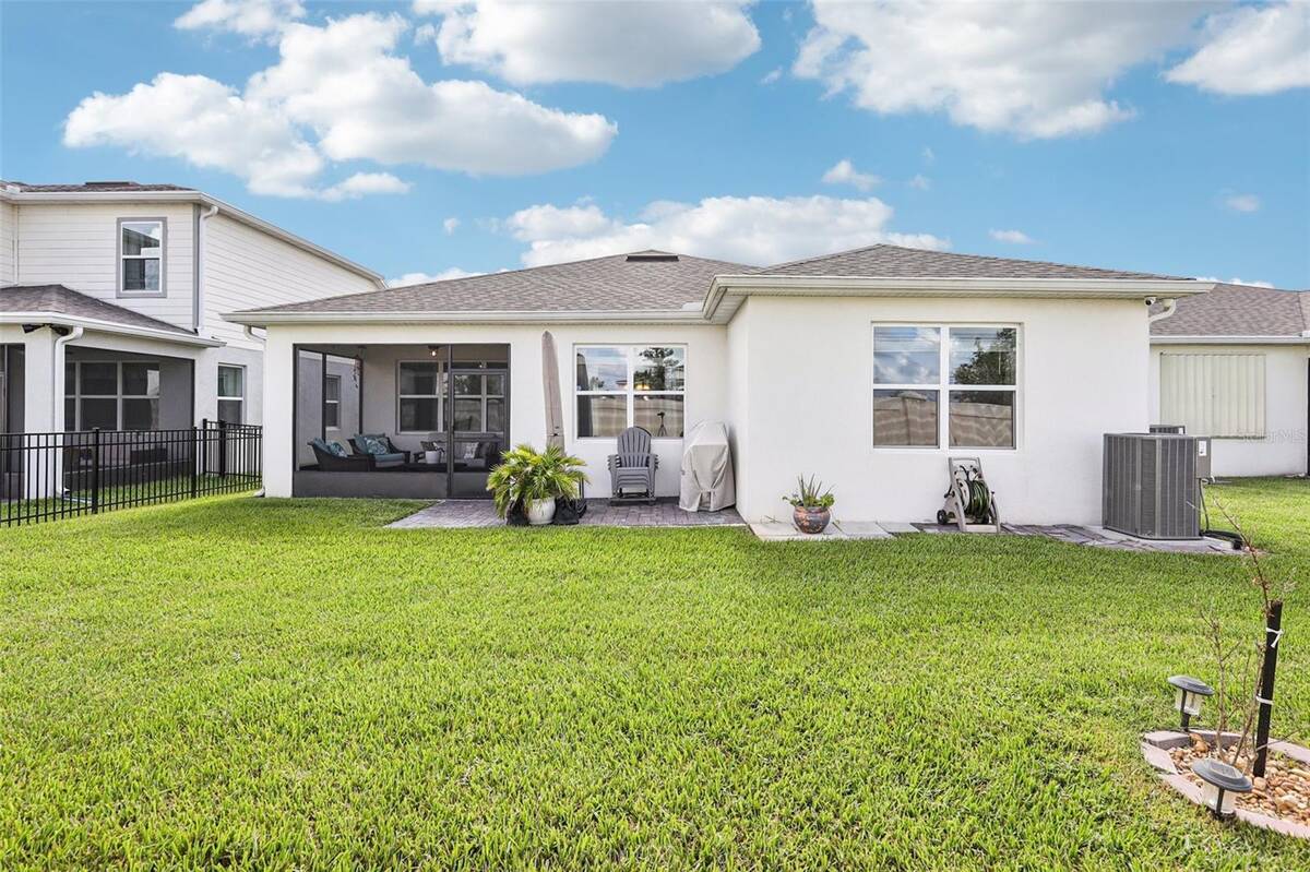 2015 Spring Shower Circle, Kissimmee, FL 34744