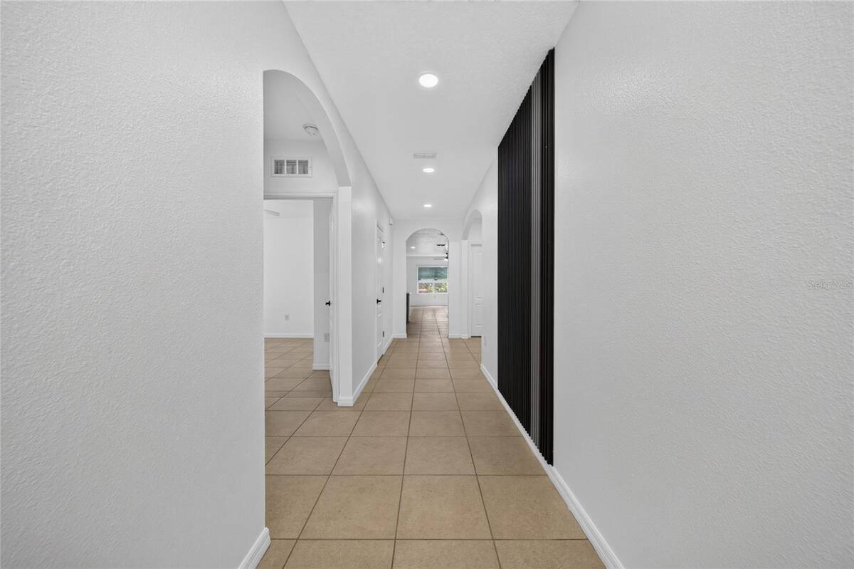 238 Minniehaha Circle, Haines City, FL 33844