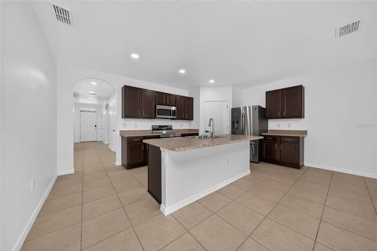 238 Minniehaha Circle, Haines City, FL 33844