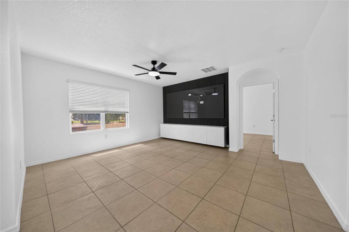 238 Minniehaha Circle, Haines City, FL 33844