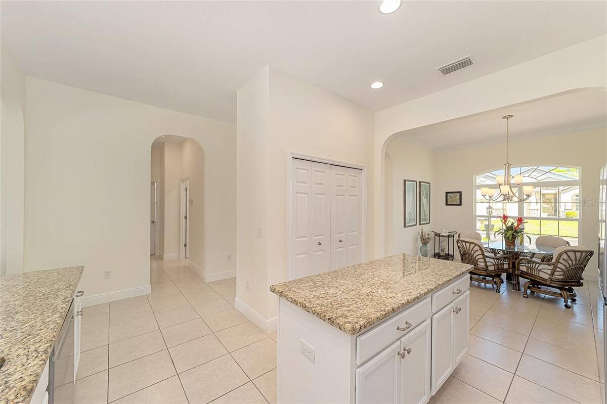 10948 Se 167th Place, Summerfield, FL 34491