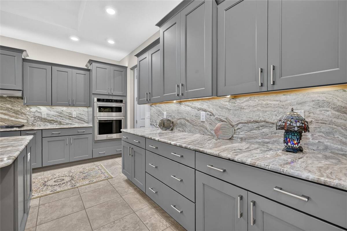 8533 Sw 91st Circle, Ocala, FL 34481