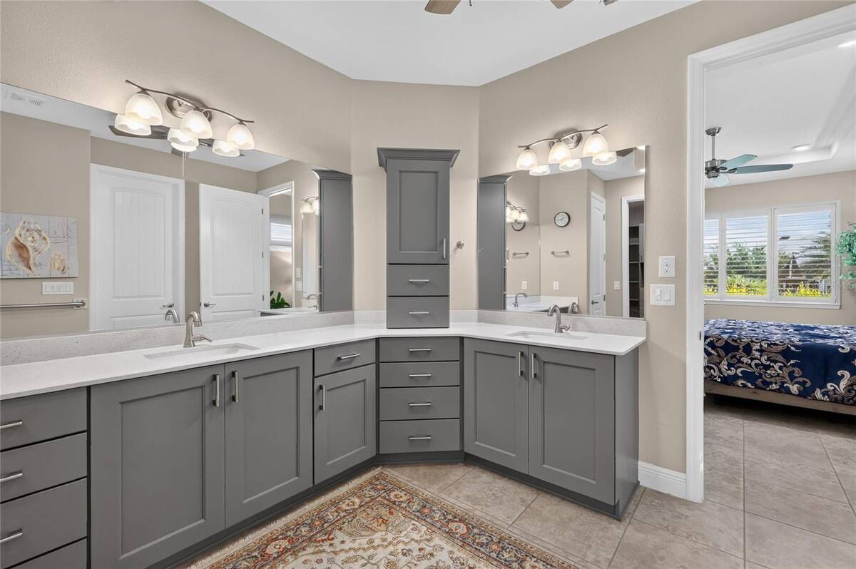 8533 Sw 91st Circle, Ocala, FL 34481