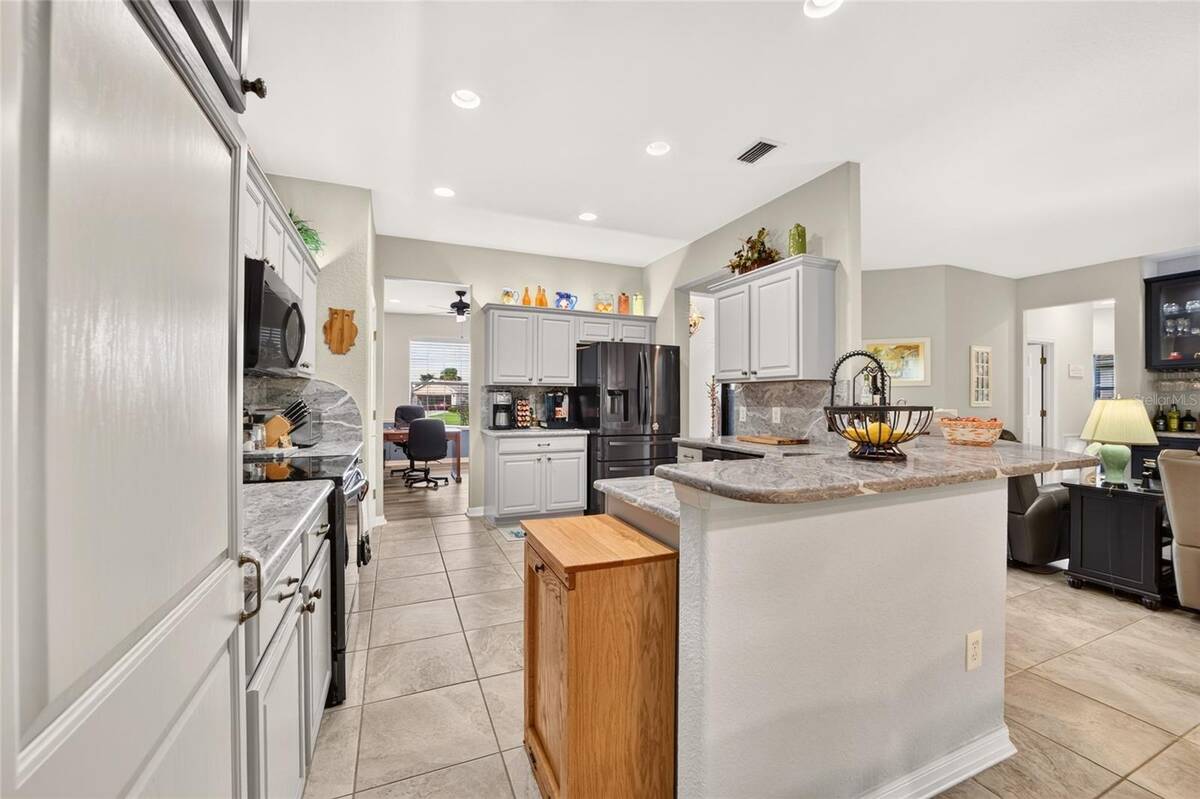 13233 Se 91st Court Road, Summerfield, FL 34491