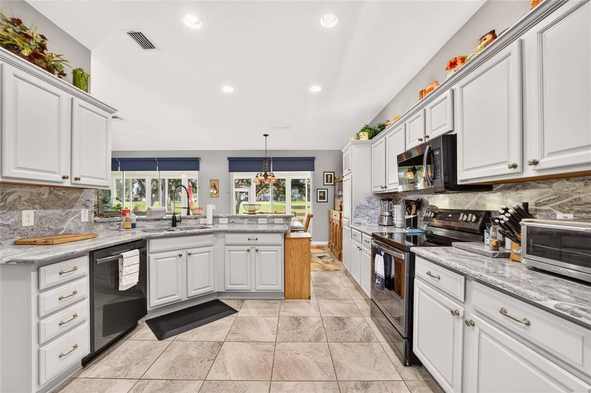 13233 Se 91st Court Road, Summerfield, FL 34491