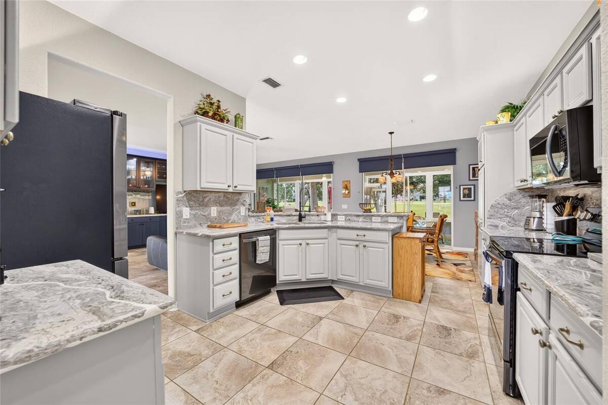 13233 Se 91st Court Road, Summerfield, FL 34491