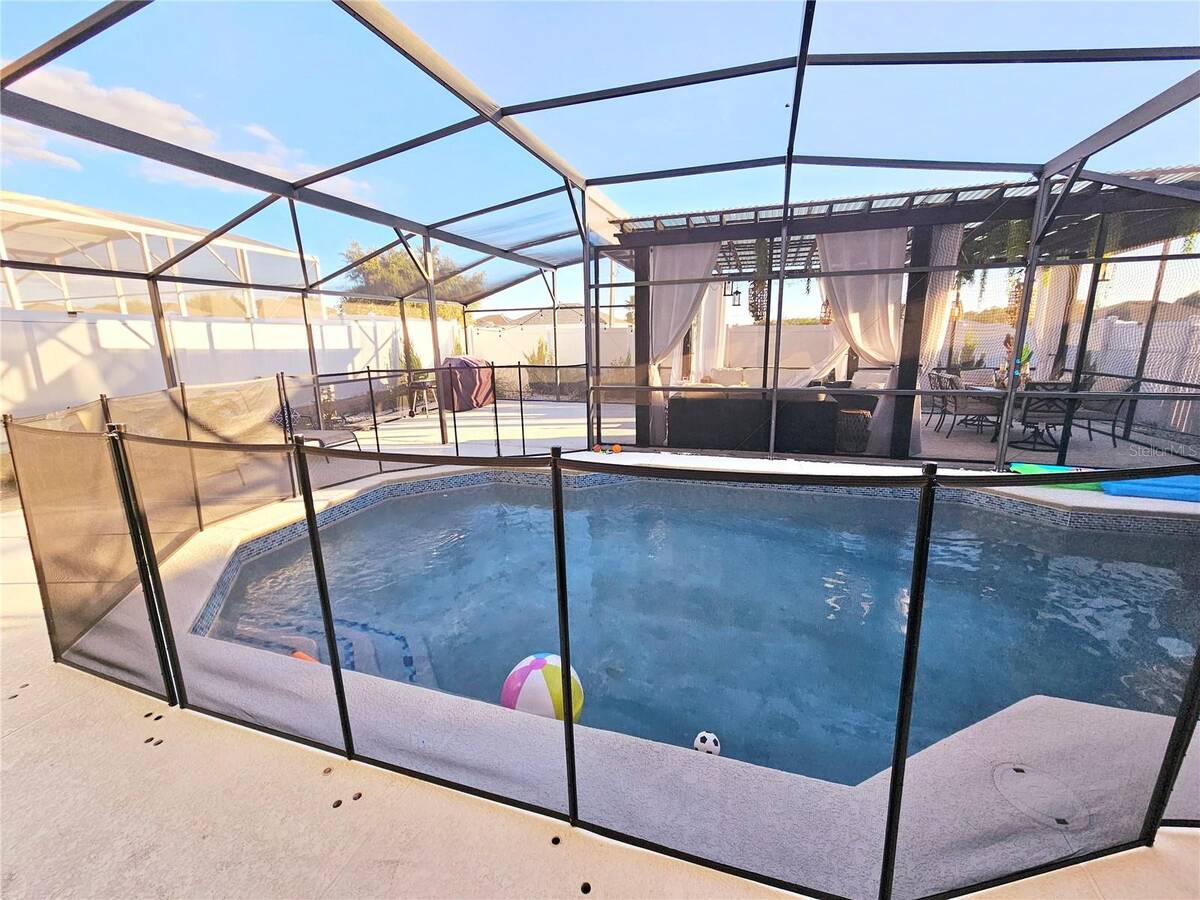 502 Canna Drive, Davenport, FL 33897