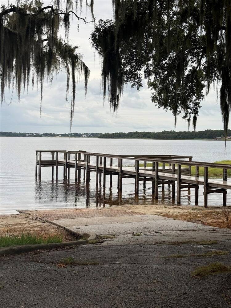 9617 Spring Lake Drive, Clermont, FL 34711