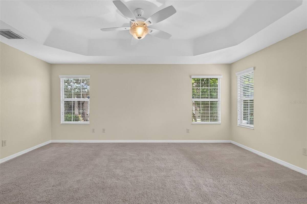 791 Enisgrove Way, The Villages, FL 32163