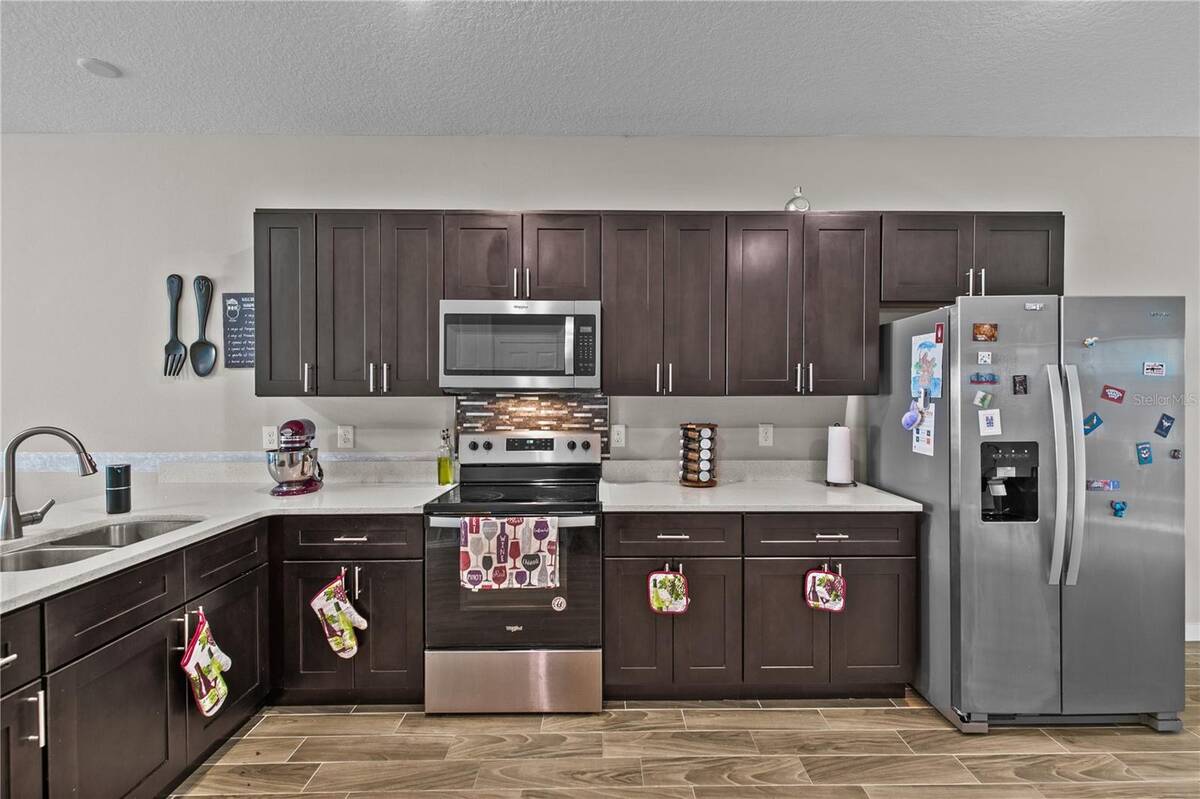 214 W 15th Street, Apopka, FL 32703