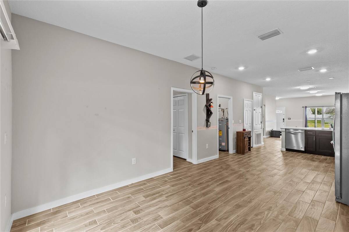 214 W 15th Street, Apopka, FL 32703
