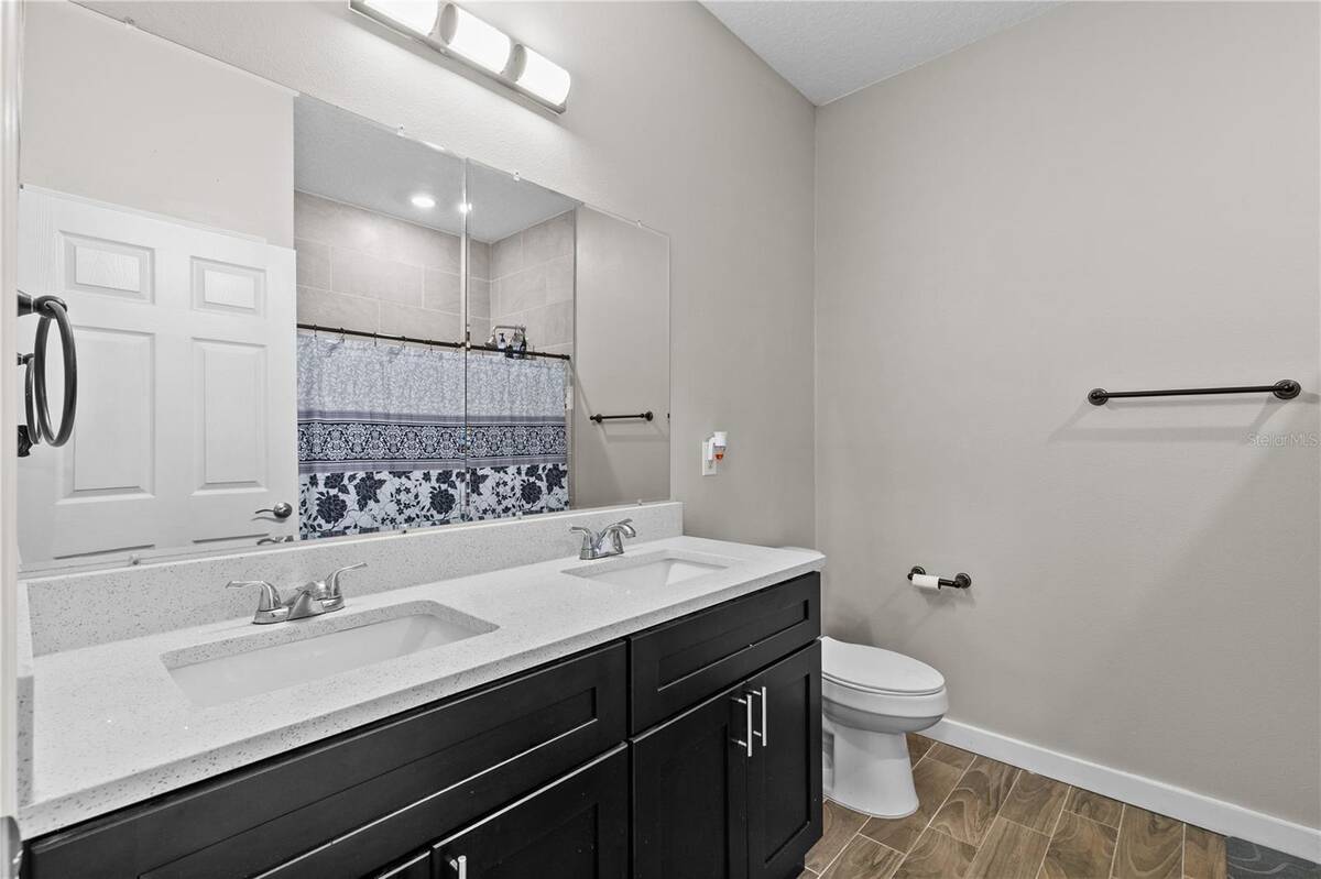 214 W 15th Street, Apopka, FL 32703