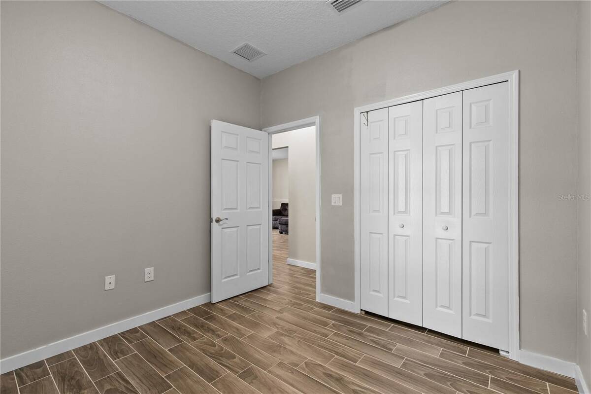 214 W 15th Street, Apopka, FL 32703