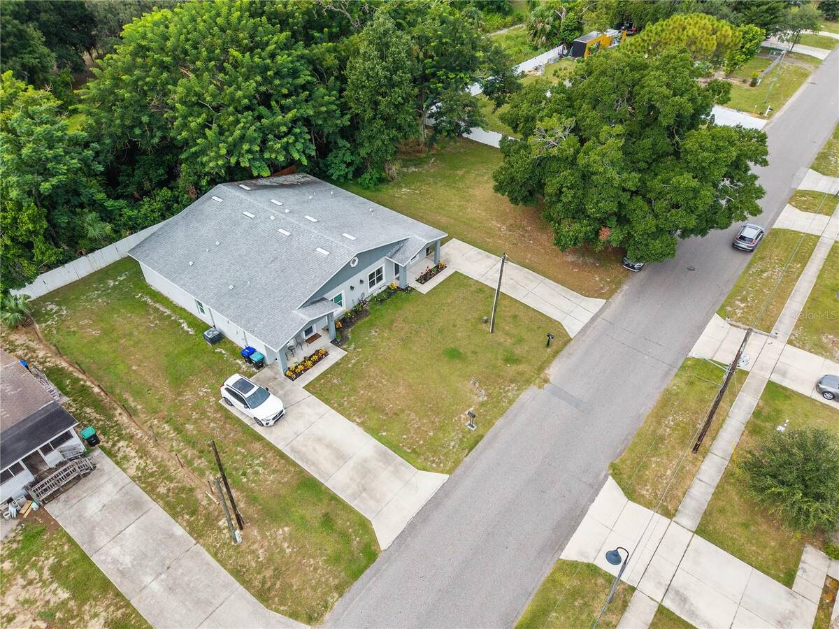 214 W 15th Street, Apopka, FL 32703