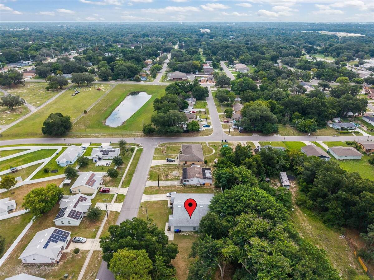 214 W 15th Street, Apopka, FL 32703