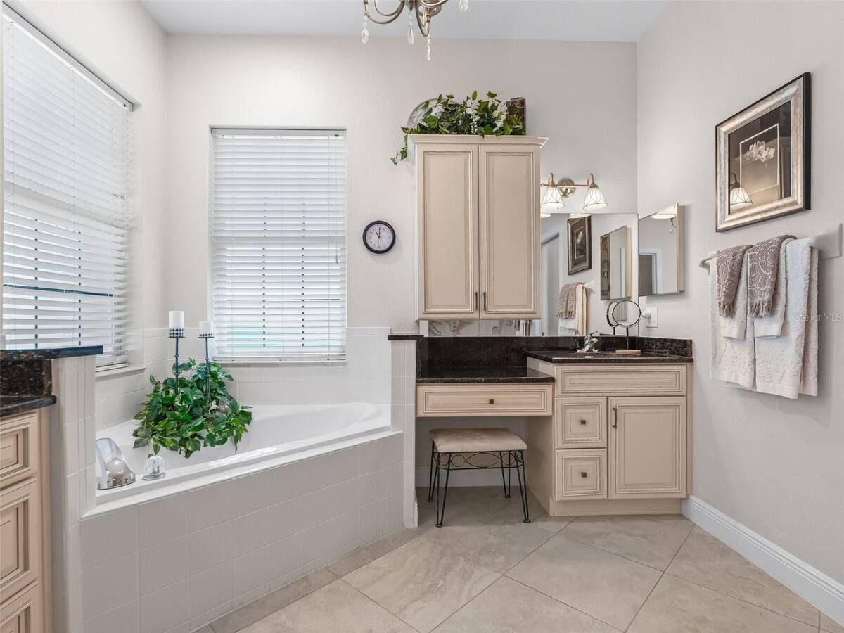 11768 Se 176th Place Road, Summerfield, FL 34491