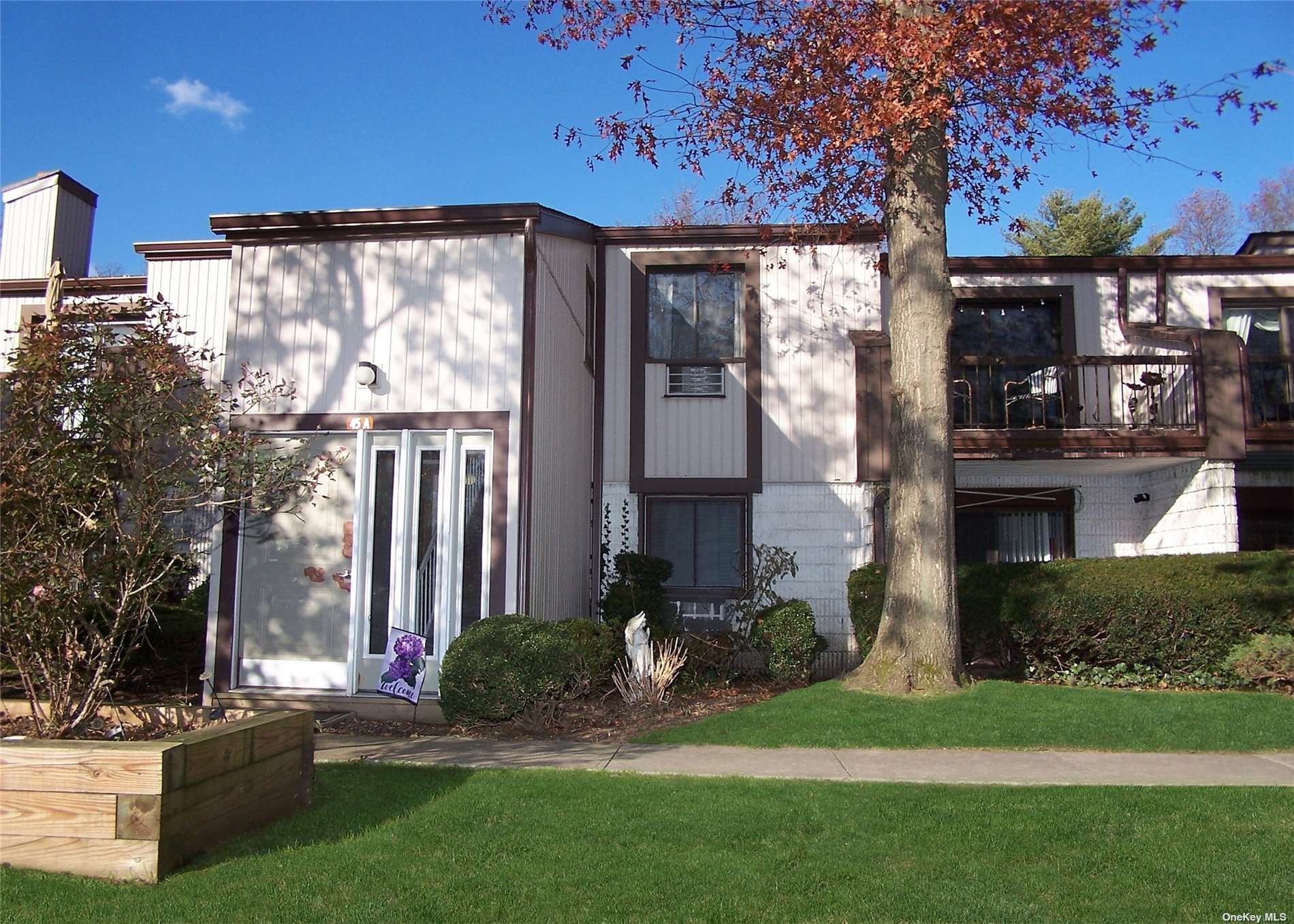 Suffolk County Ronkonkoma New York (NY) — Real Estate Listings By City