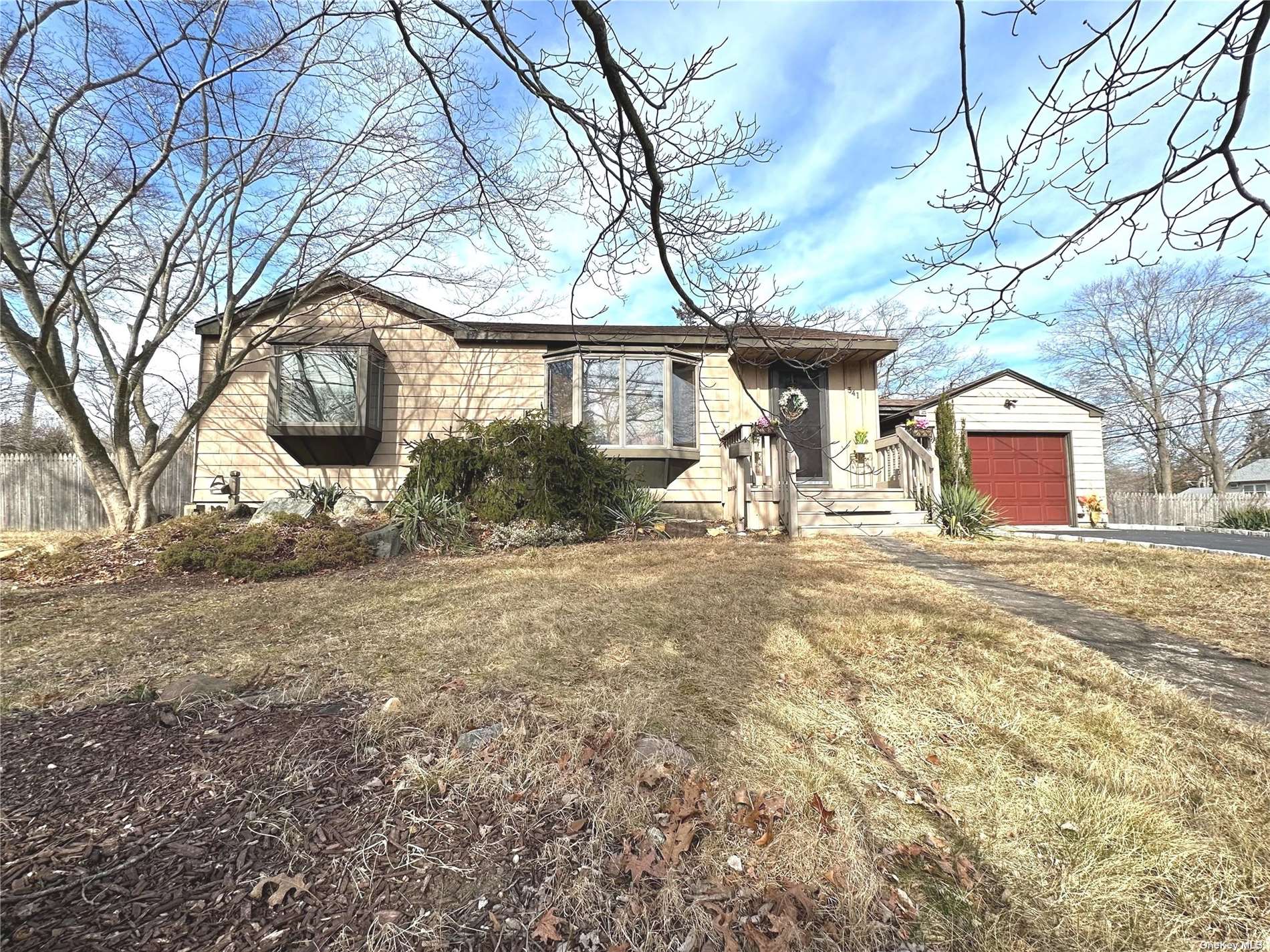 Suffolk County Ronkonkoma New York (NY) — Real Estate Listings By City